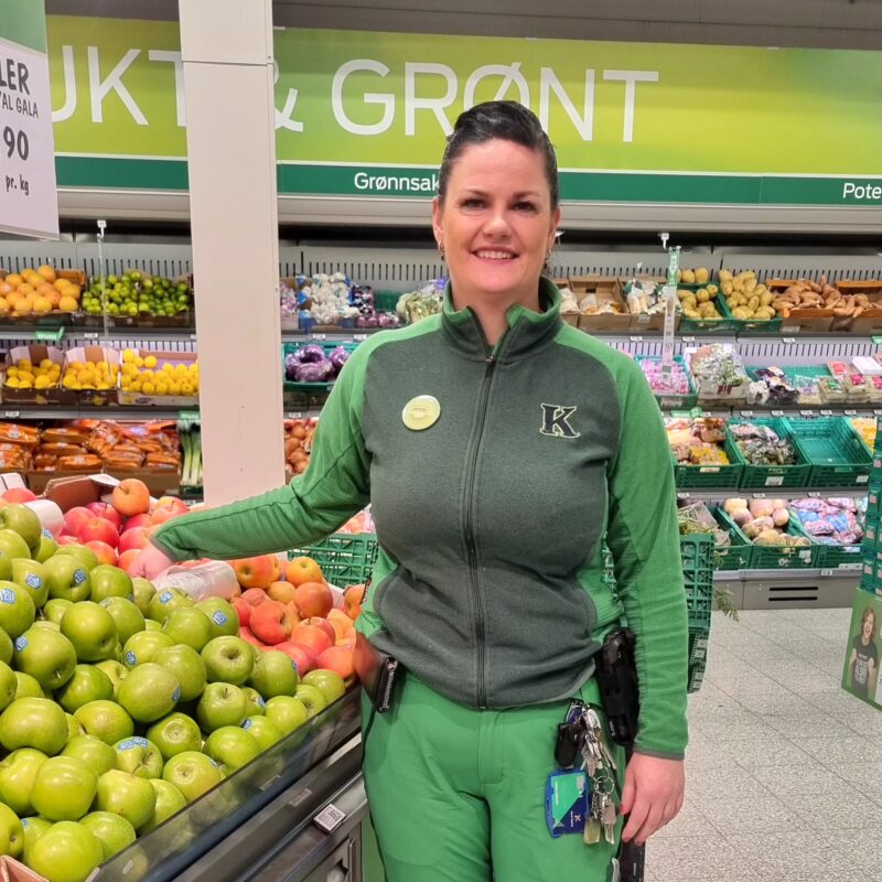 Butikksjef Janne Hjørnevik frå Kiwi Palmafossen